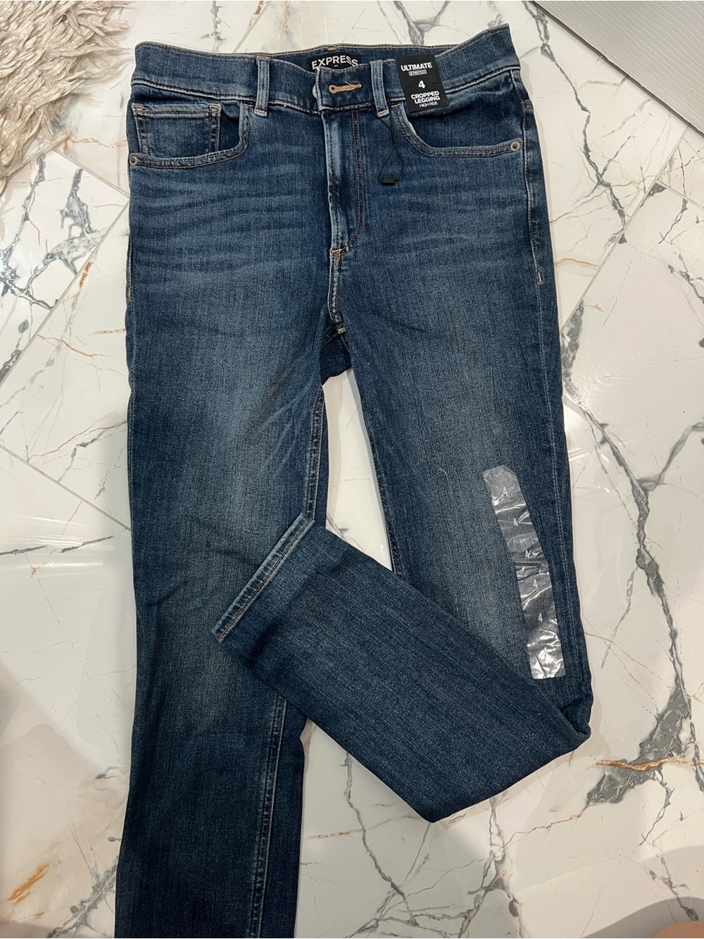 Express women’s Dark Blue high rise skinny jean